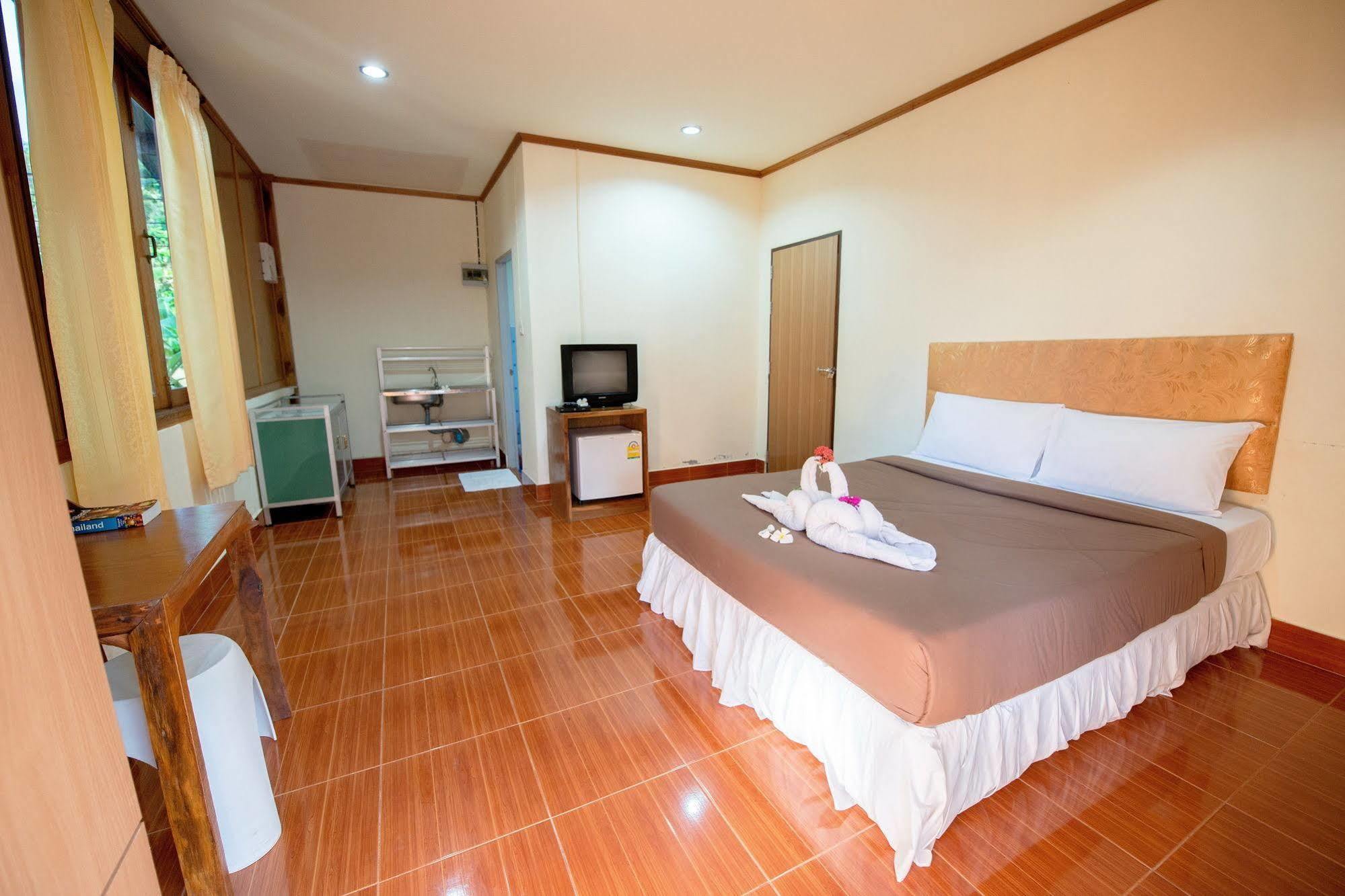 Poonsap Resort Koh Lanta Ngoại thất bức ảnh