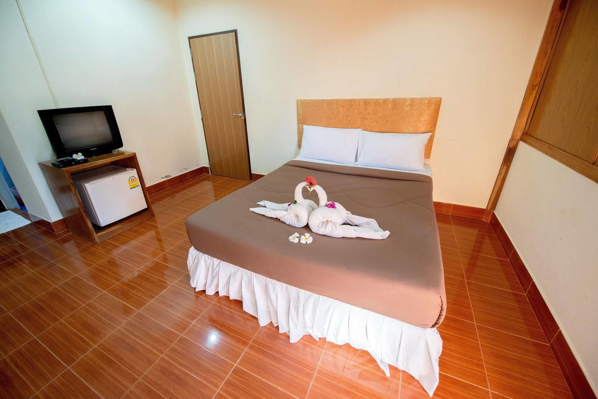 Poonsap Resort Koh Lanta Ngoại thất bức ảnh