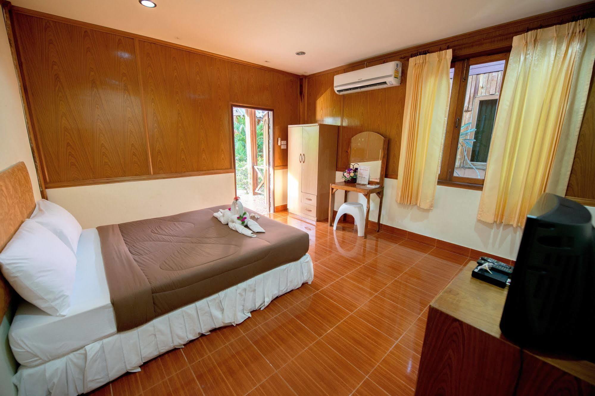 Poonsap Resort Koh Lanta Ngoại thất bức ảnh