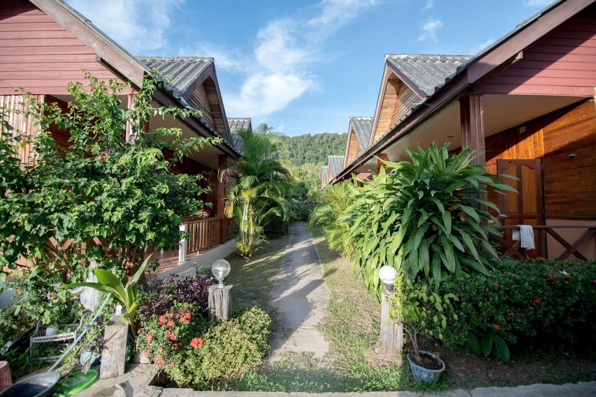 Poonsap Resort Koh Lanta Ngoại thất bức ảnh