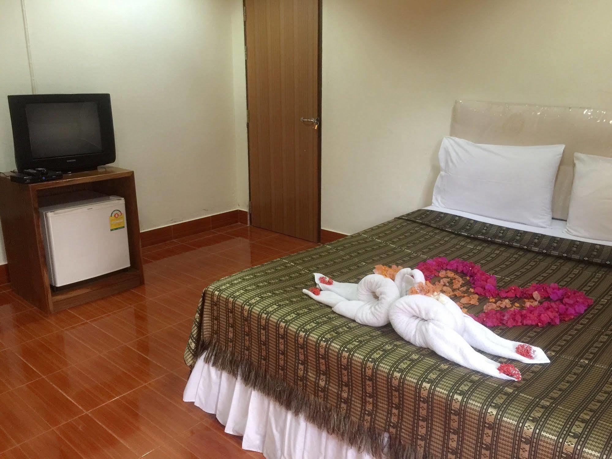 Poonsap Resort Koh Lanta Ngoại thất bức ảnh