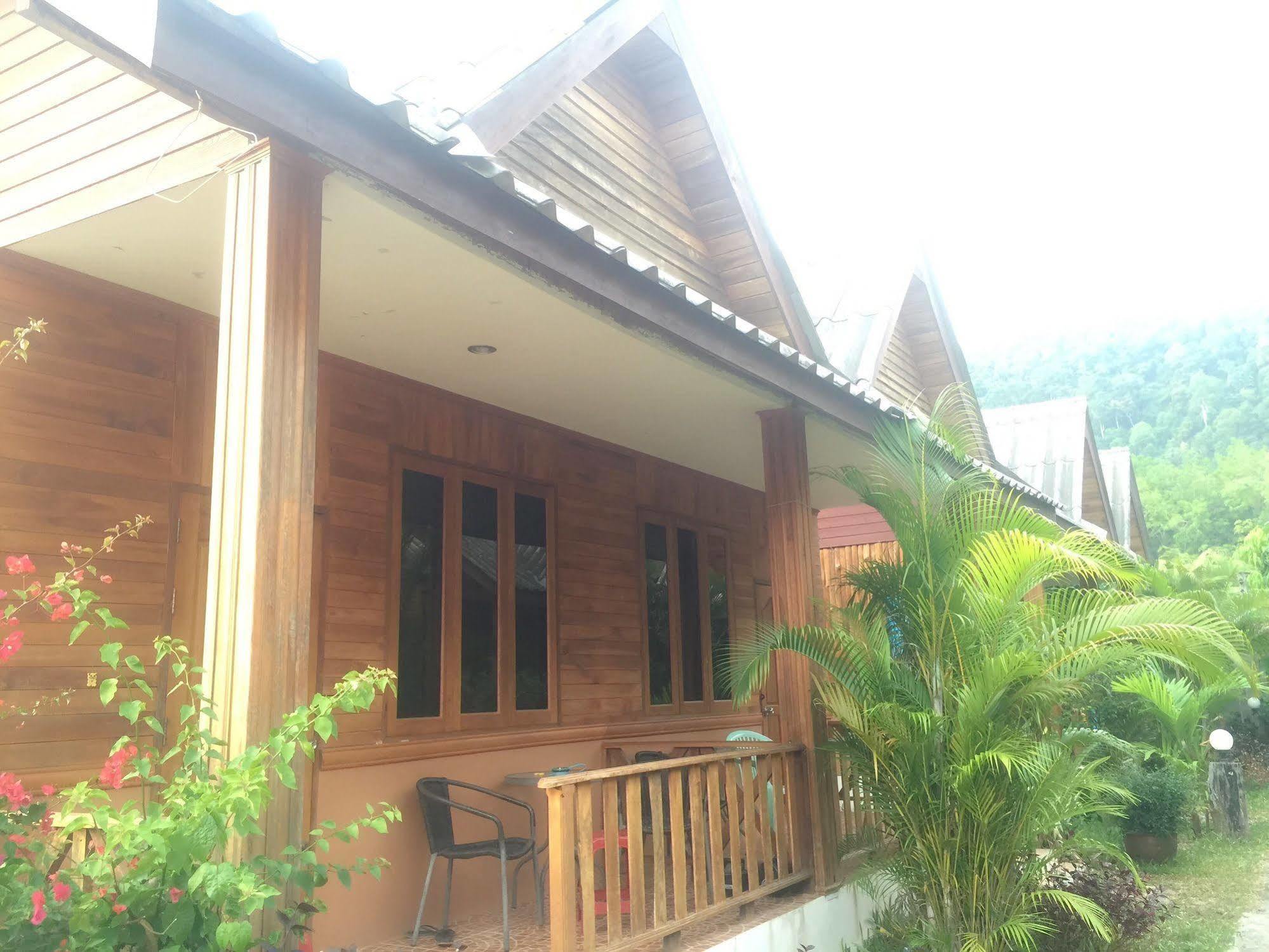 Poonsap Resort Koh Lanta Ngoại thất bức ảnh