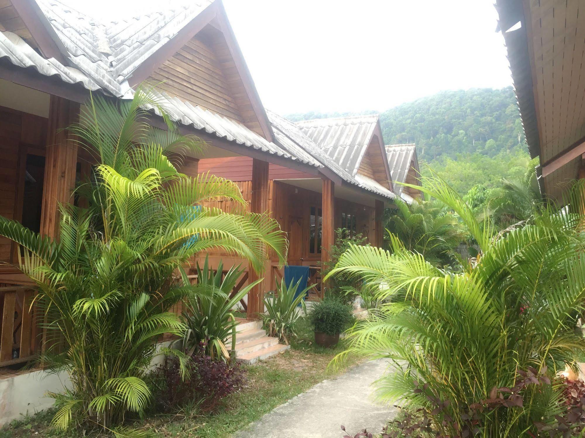 Poonsap Resort Koh Lanta Ngoại thất bức ảnh