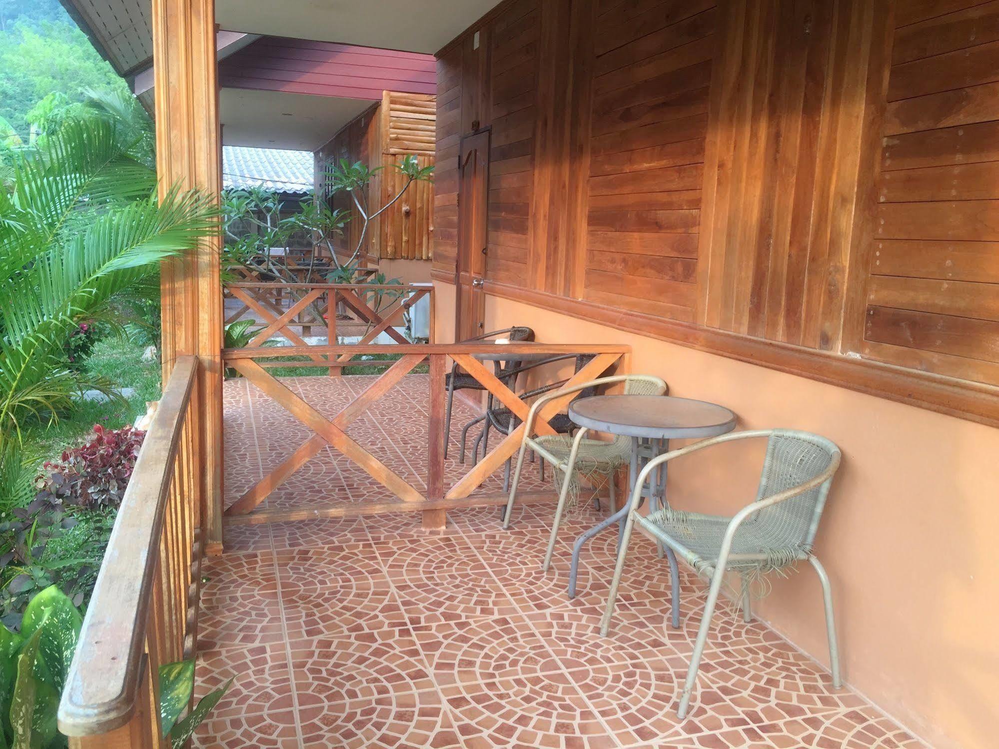 Poonsap Resort Koh Lanta Ngoại thất bức ảnh