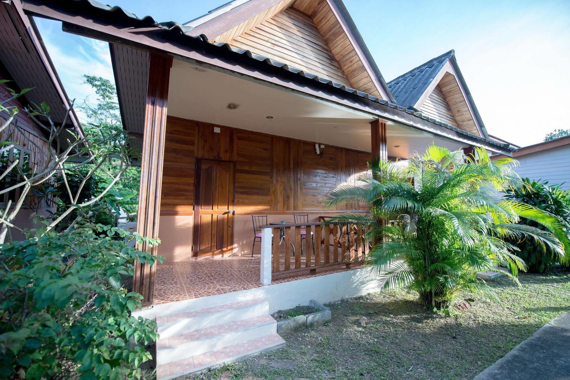 Poonsap Resort Koh Lanta Ngoại thất bức ảnh